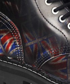 Chaussures coquées drapeaux UK (gros plan)
