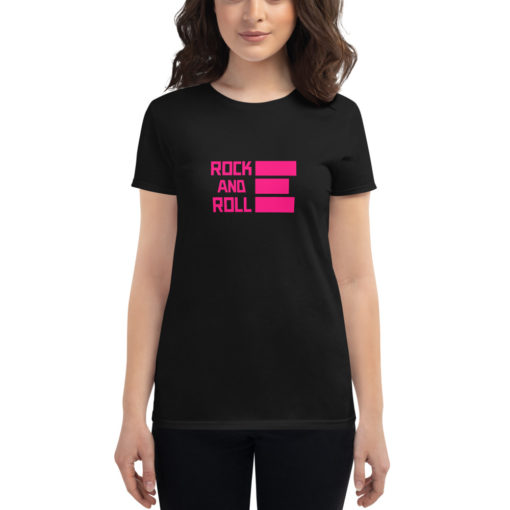 T-shirt Rock and Roll pour femme de couleur noire avec motif rose
