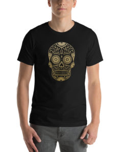 Homme qui porte un t-shirt avec une tête de mort mexicaine (noir)