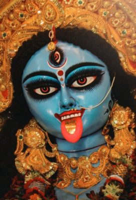 Déesse hindoue Kali qui a inspiré le logo des Rolling Stones vec la langue tirée